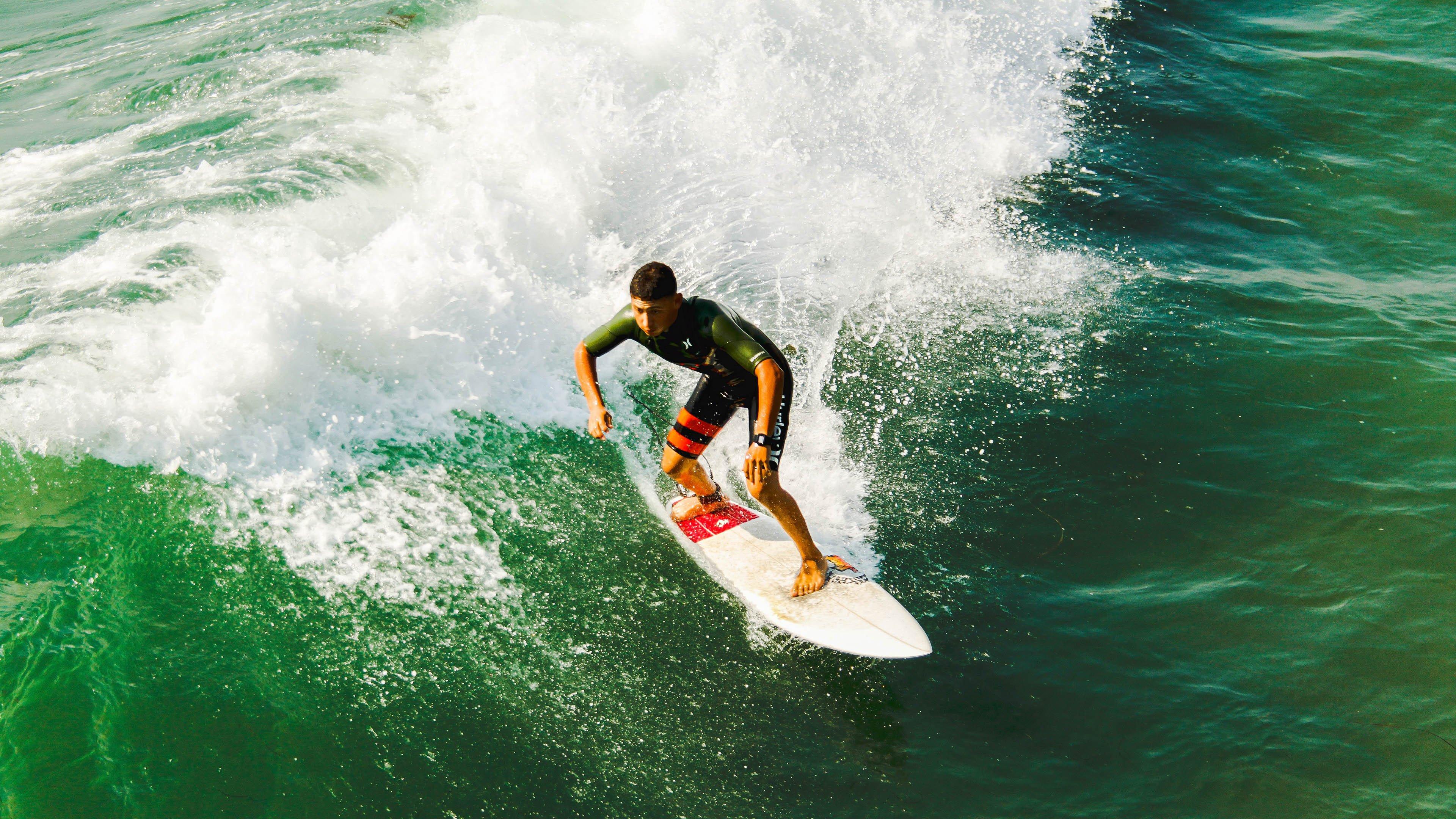 法国名将拉维勒涅刷新撑杆跳赛季最佳 剑指巴黎奥运金牌