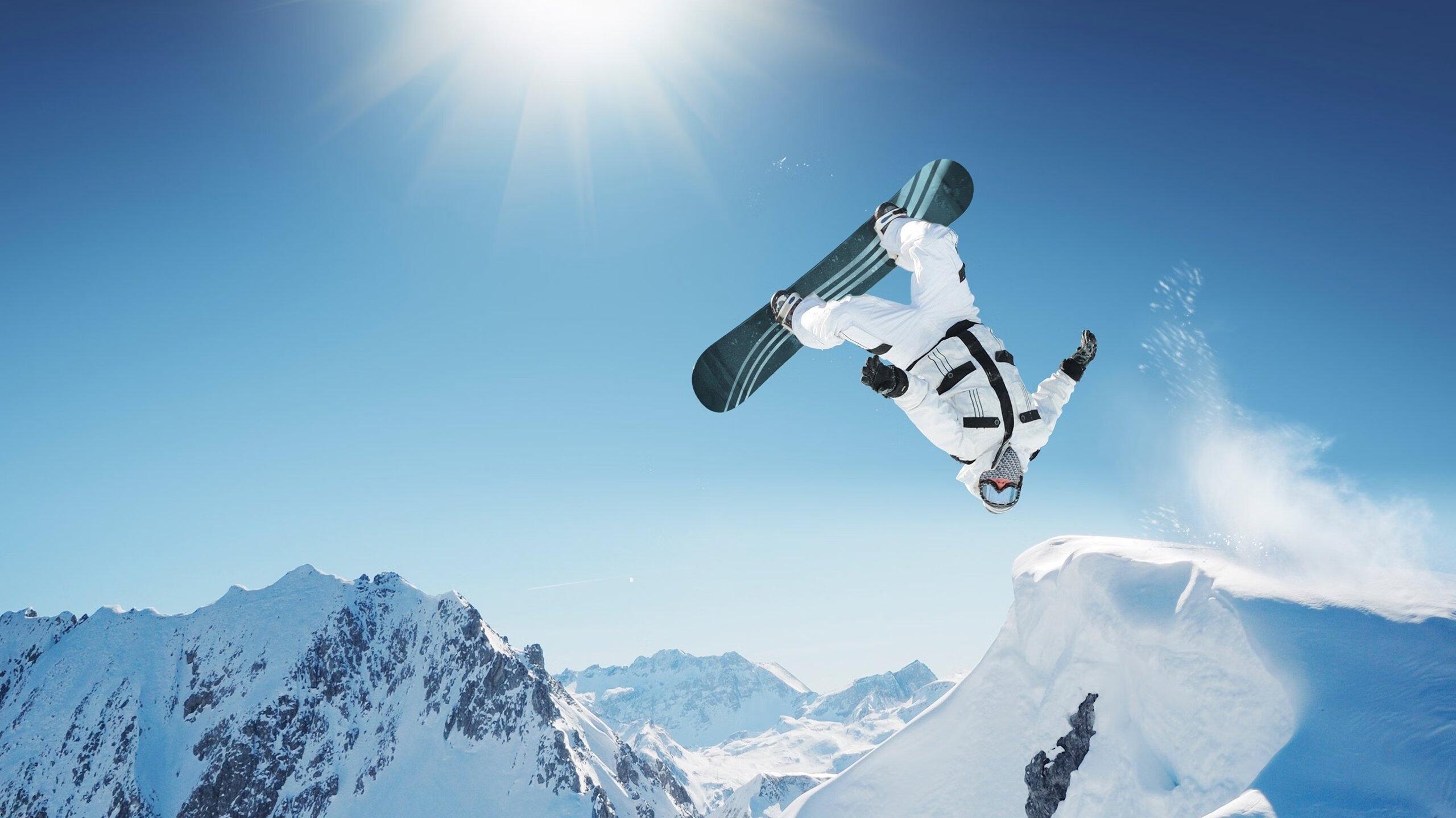 中国冰壶队世锦赛表现亮眼 新生代选手展现强劲实力