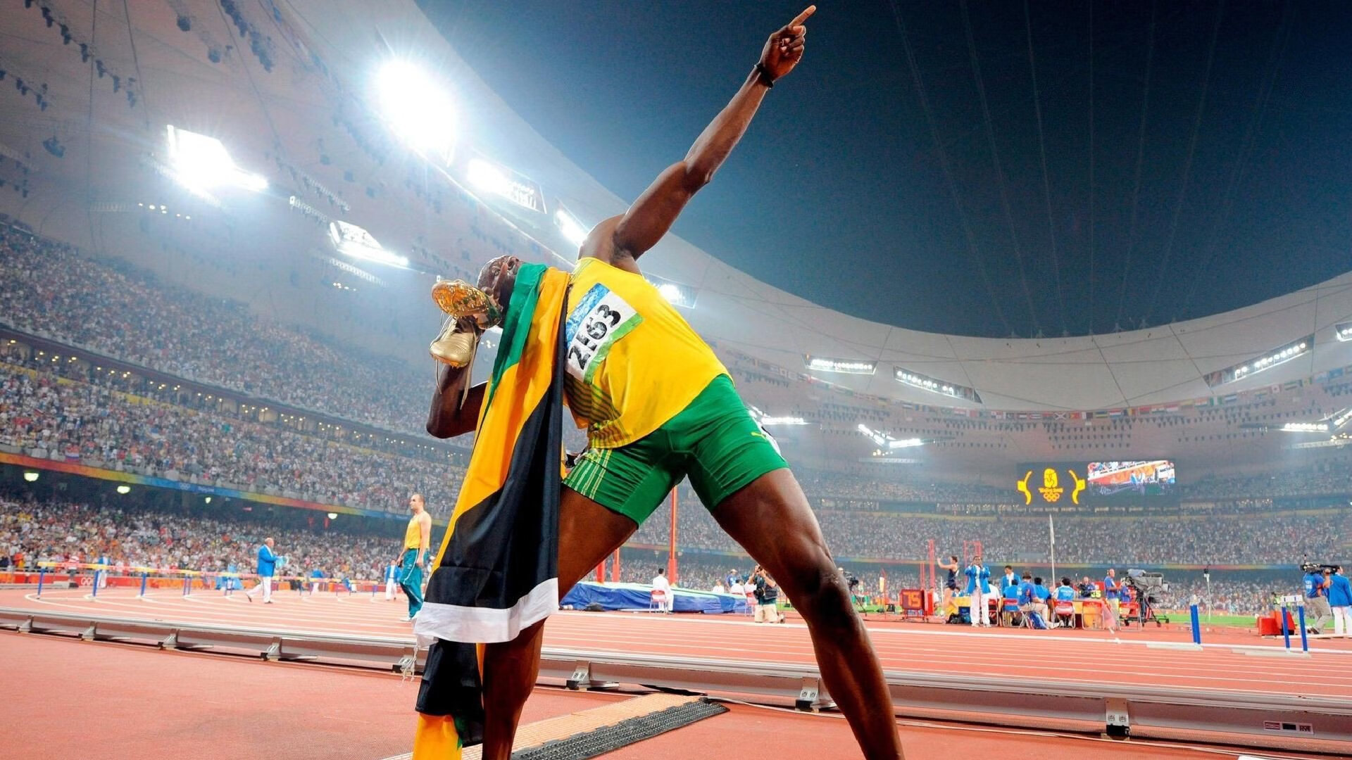 全国羽毛球锦标赛圆满落幕，新锐选手爆冷夺冠